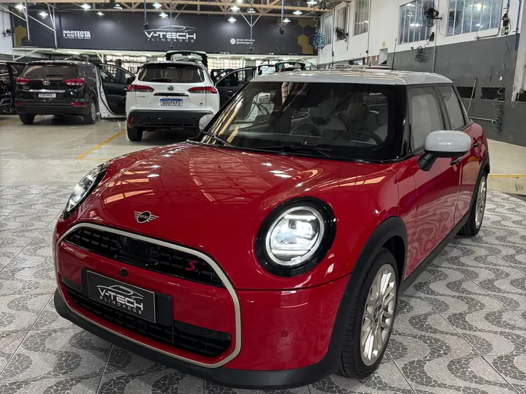 Mini Cooper blindado pela V-TECH Blindados